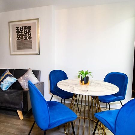 Beautiful Place - 2 Bedroom Apartment On Broad Street Birmingham Extérieur photo